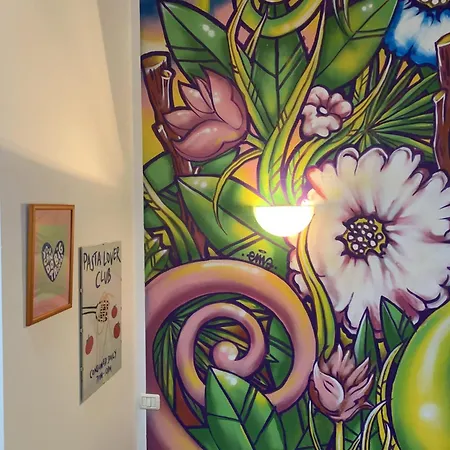 Pati Bilocale - Graffiti's * Bergamo