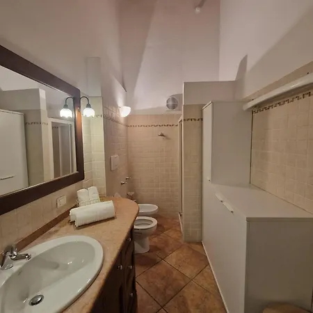 Pati Bilocale - Graffiti's * Bergamo