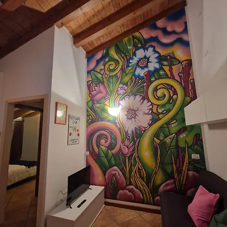 Pati Bilocale - Graffiti's